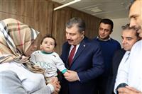 Sağlık Bakanı Dr. Fahrettin Koca, açılışını yaptığı hastanelerde tedavileri devam hastaları ziyaret ederek, geçmiş olsun dileklerini iletti